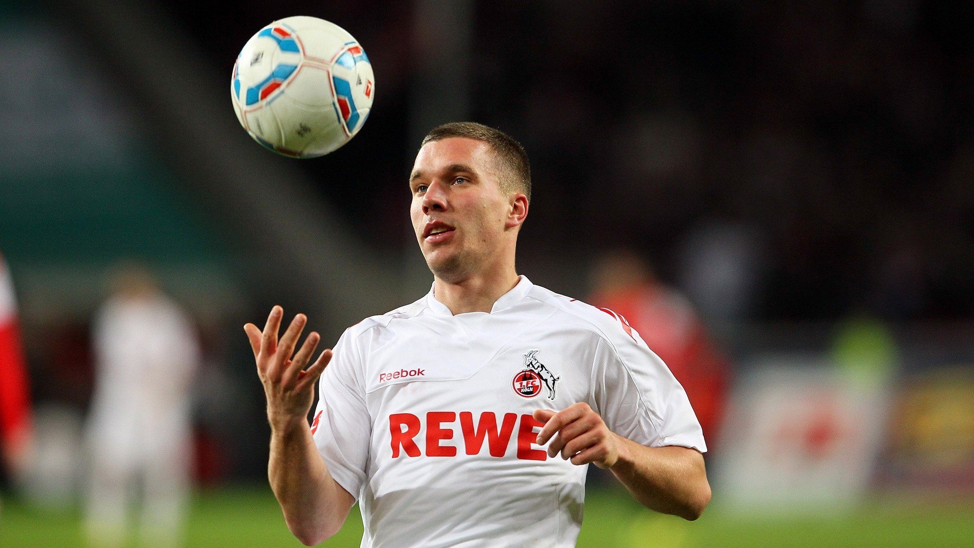 _未来运动装备展：科技赋能运动新体验_，科技运动装备广告词